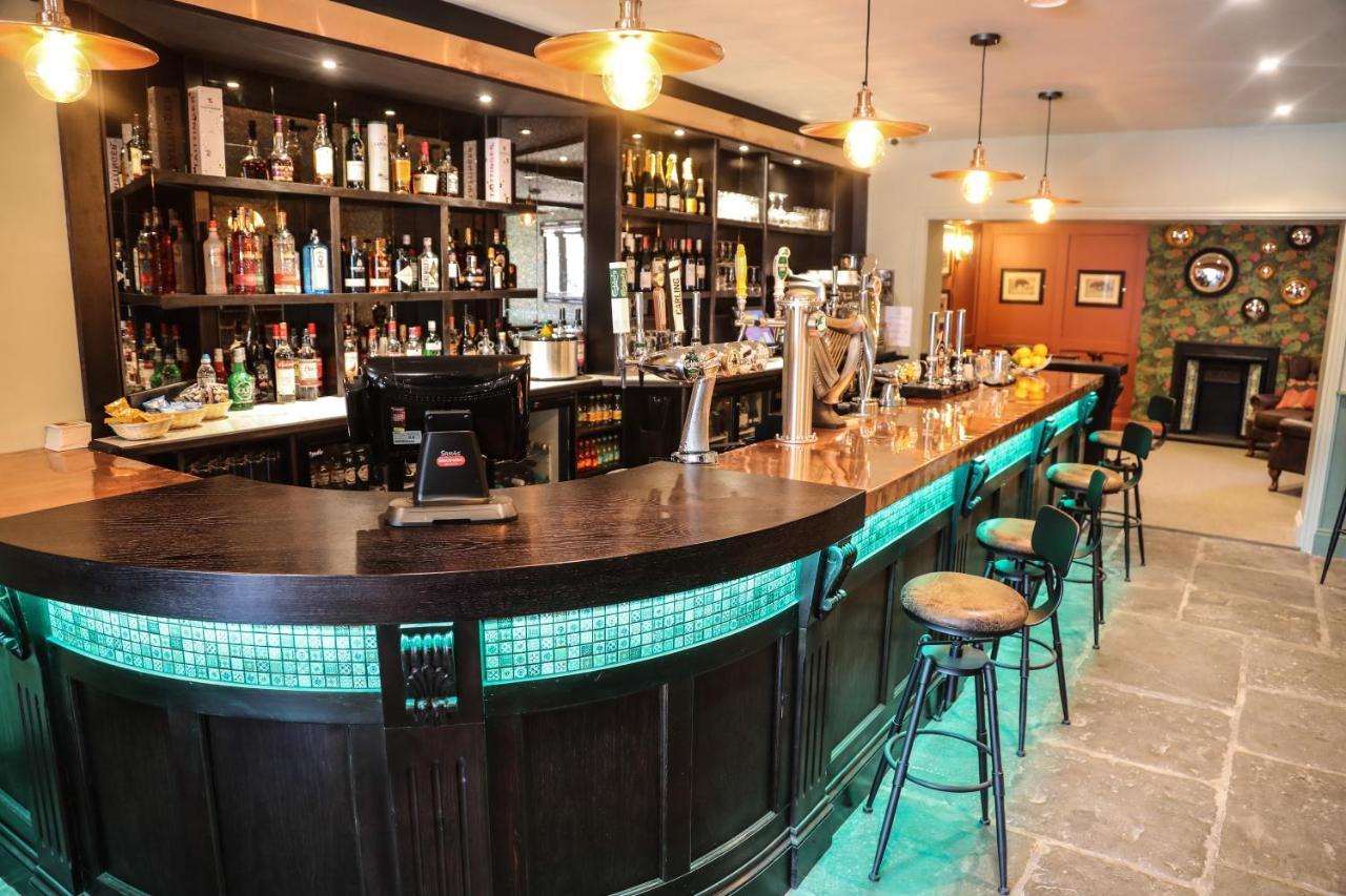 The Crown Hotel Glastonbury Bagian luar foto