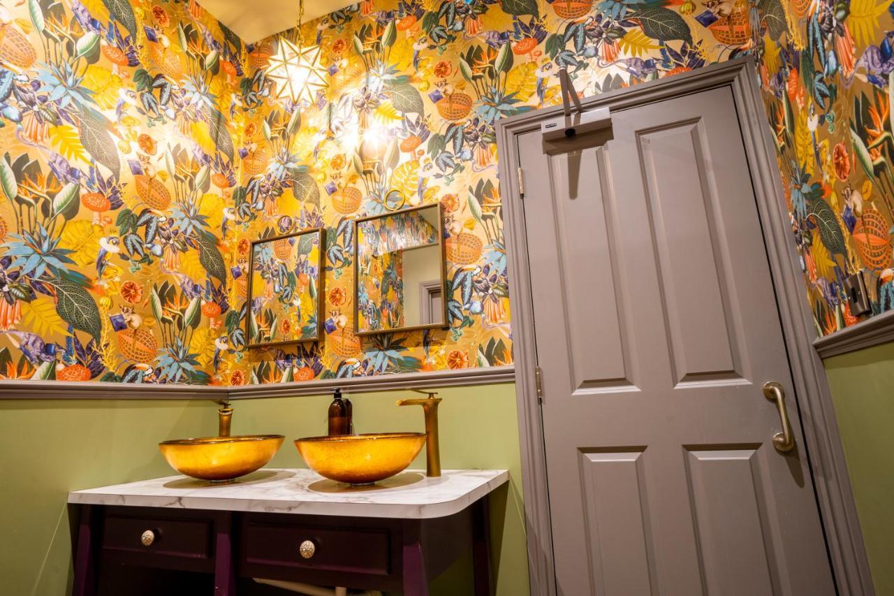 The Crown Hotel Glastonbury Bagian luar foto