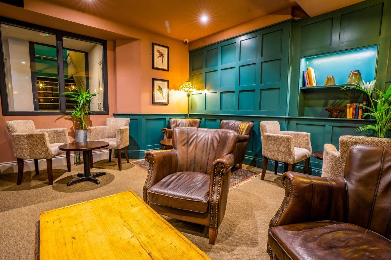 The Crown Hotel Glastonbury Bagian luar foto